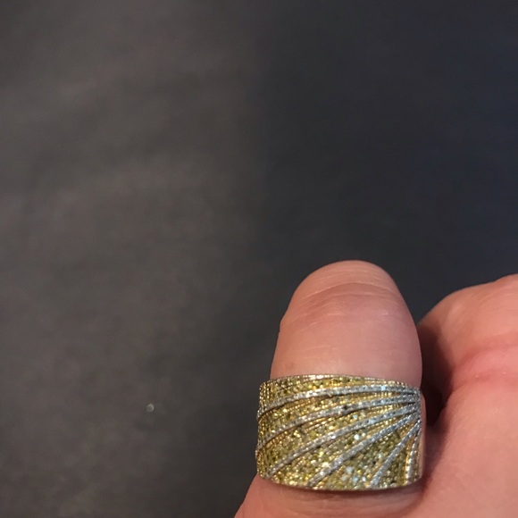 5/8 CTW 10K Yellow & White Diamond Ring Paid $699 - Picture 4 of 8